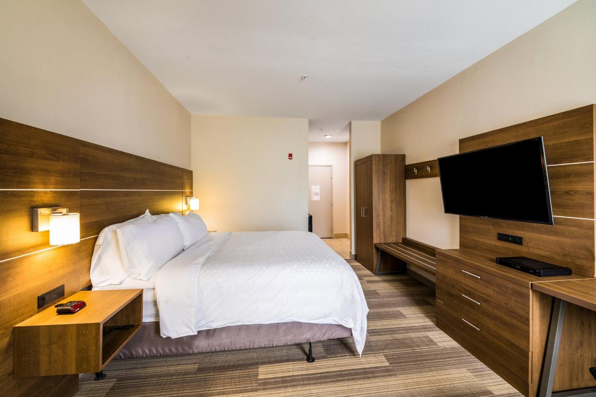 Holiday Inn Express Hotel & Suites Columbus By Ihg Ngoại thất bức ảnh