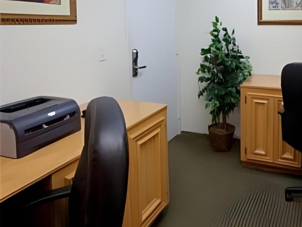 Holiday Inn Express Hotel & Suites Columbus By Ihg Ngoại thất bức ảnh